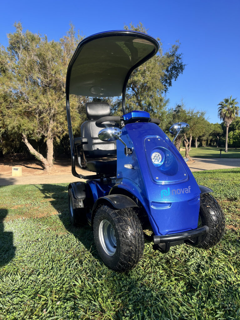 Vista frontal - Scooter eléctrico para movilidad reducida